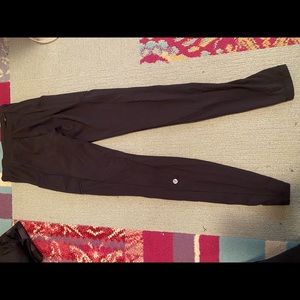 Lululemon leggings black size 4